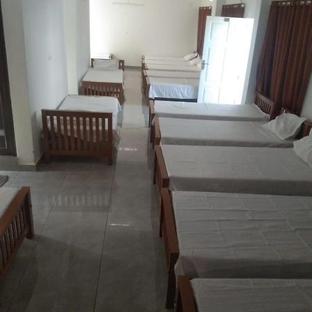 Jayalakshmi Rooms Vaduvanchal Ngoại thất bức ảnh